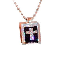 Beautiful Holographic Necklace NWOT
